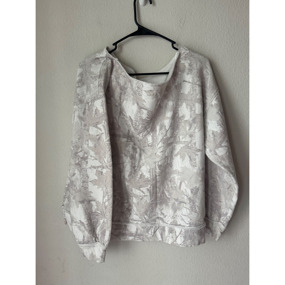 Hollister Womens Grey Leaf Camo Fleece Scoop Neck Pullover Sweatshirt Small - Picture 6 of 6